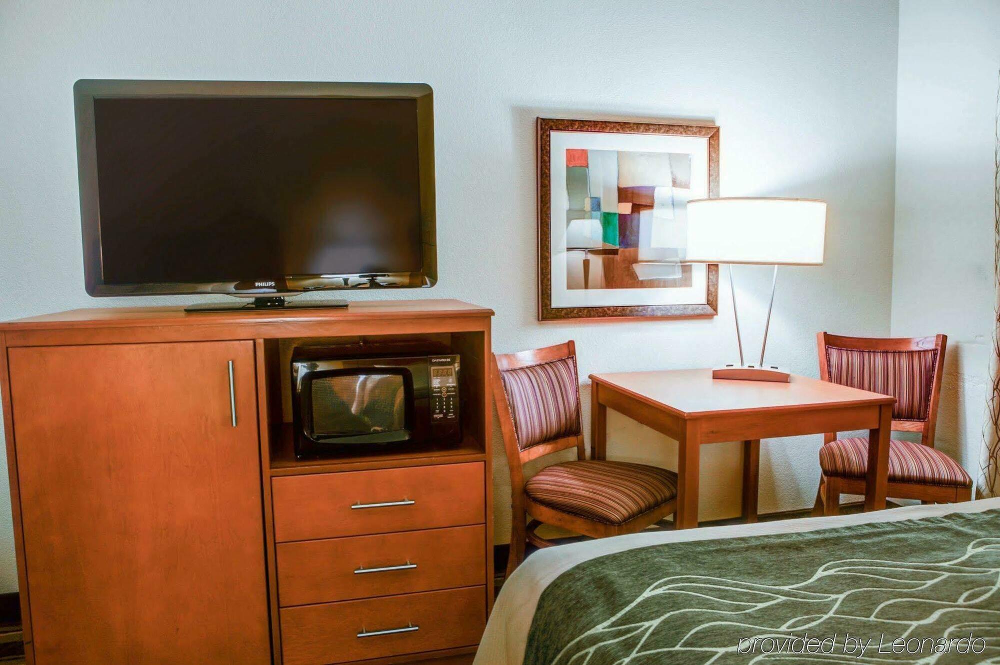 Comfort Inn Metro Airport Romulus Buitenkant foto